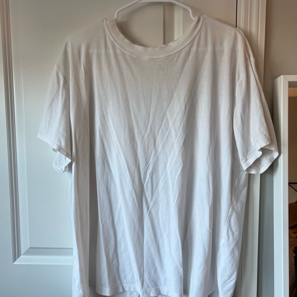 Lululemon oversized tee